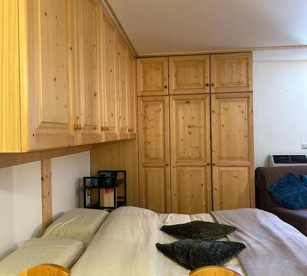 Wood Peak Apartment Semogo 0*,  Italie
